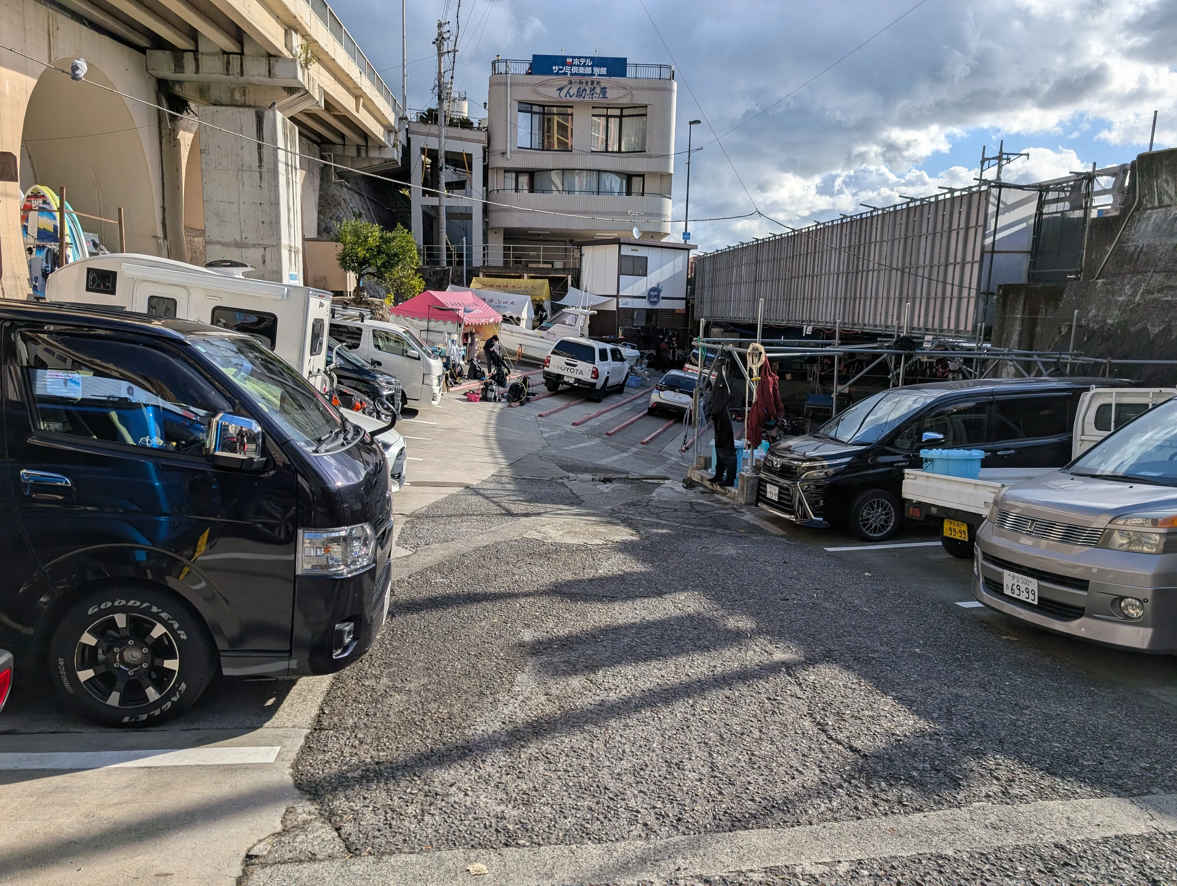 atami scuba の駐車場 atami scuba